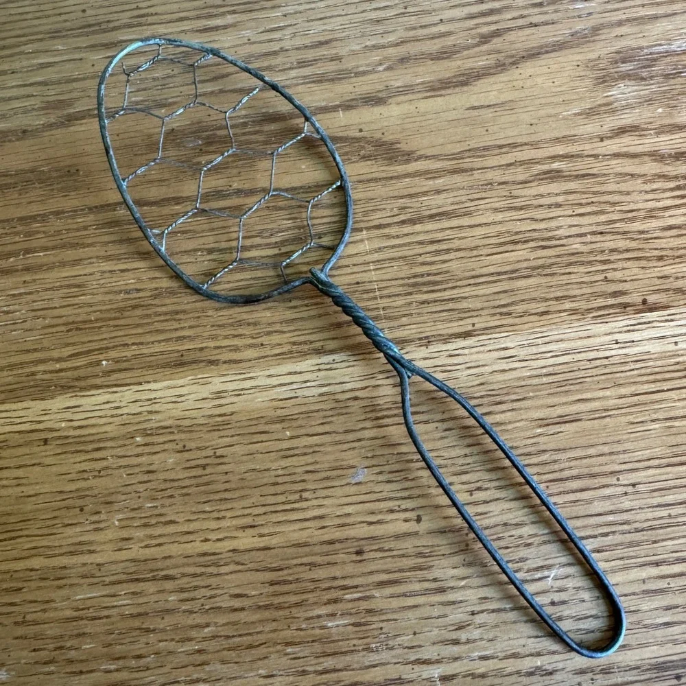 Vintage Antique‎ Style Twisted Wire Egg Rug Beater Skimmer Primitive Farmhouse